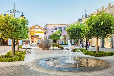 cilento outlet village gucci|Cilento Outlet Village.